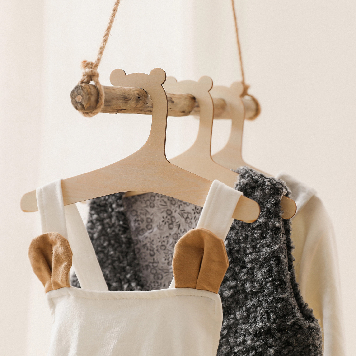 5/10pcs Wooden Baby Hangers Ki - Baby Clothing Hanging Rack review and price